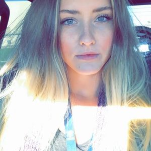 Meet your Posher, Lily